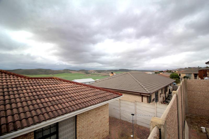 3 Bedroom Property for Sale in Reebok Western Cape